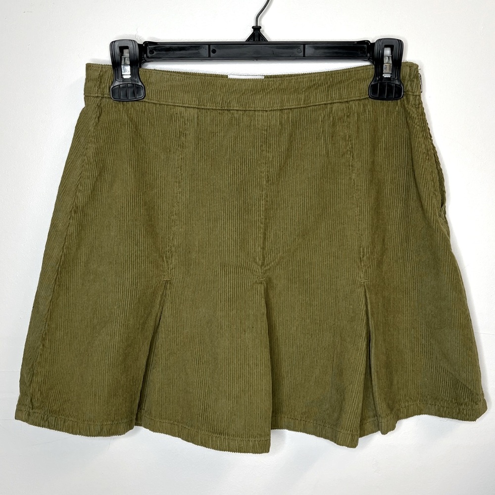 BDG Urban Outfitters Corduroy Pleated Green Mini Skirt, S